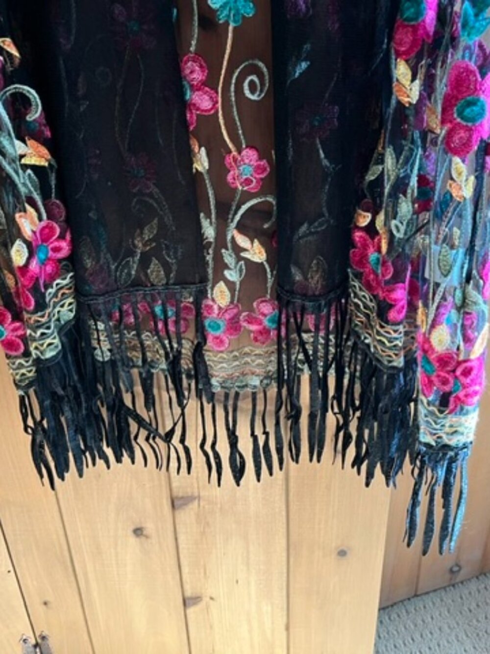 Embroidered black duster - Picture 3 of 5
